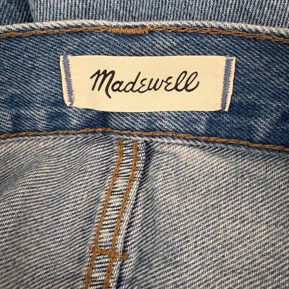 Madewell Relaxed Denim Shorts in Homecrest Wash - Ripped Edition, 33 - Picture 5 of 7
